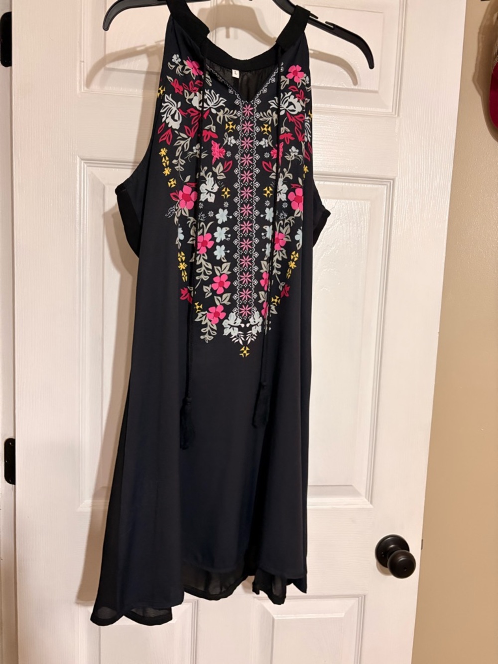 Sleeveless Dark Navy Floral Embroidered Shift Dress.